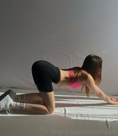 chatte dégoulinante et humide onlyfans nus gratuits img