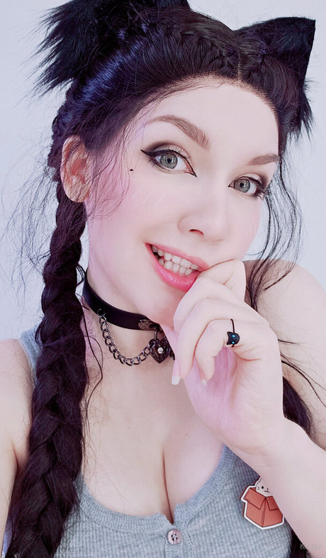 KittyKlaw ASMR actrice érotique des photos