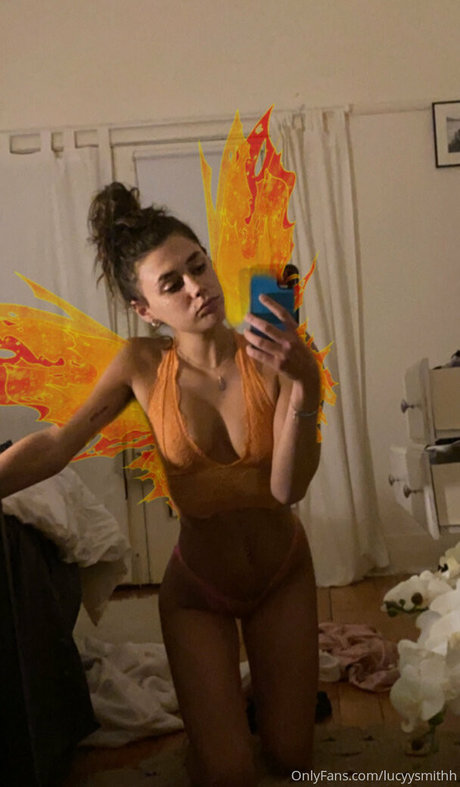 Lucia Colosimo art star du porno img