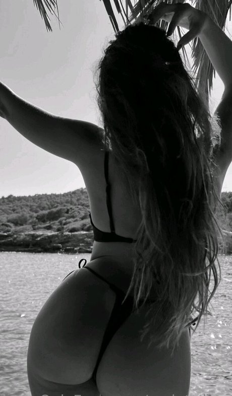 Carla Twin étoile érotique collection