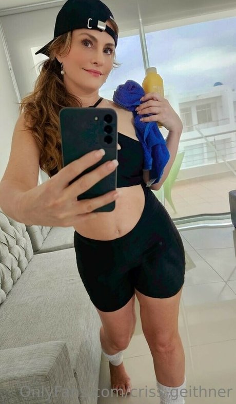 Aura Cristina Geithner étoile chaude image