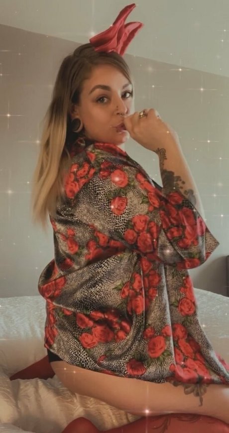 inkedshyvixen étoile sexy galeries