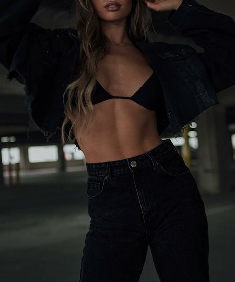 Maxxine Dupri étoile de l'art images