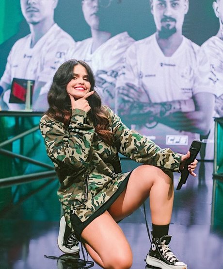 Robertinha haut étoile galeries