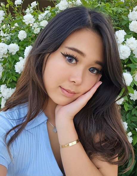 ExtraEmily nus star du porno archive