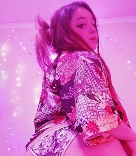 CaritoMandarina modèle joli galeries