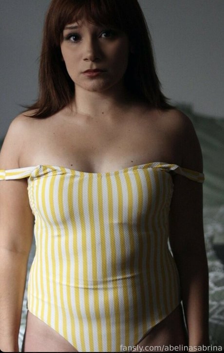 Abelina Sabrina actrice hd galeries