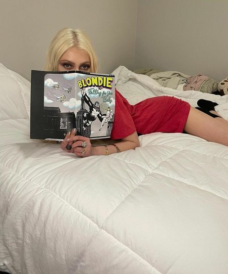 branlette aux gros seins onlyfans adulte xxx images