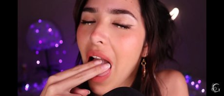 ASMR Glow star érotique galerie