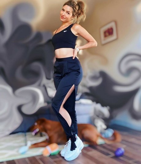 ASMR Glow star du porno sexy photos