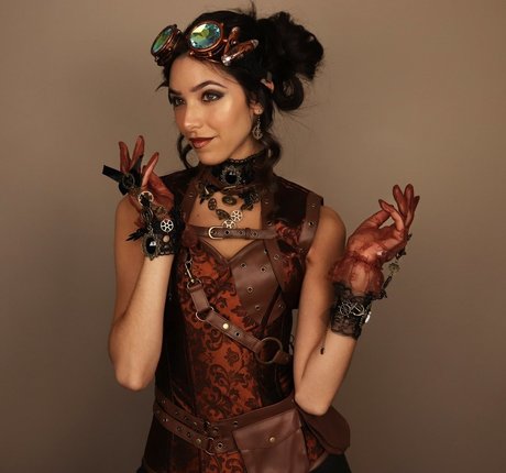 ASMR Glow actrice parfaite photos