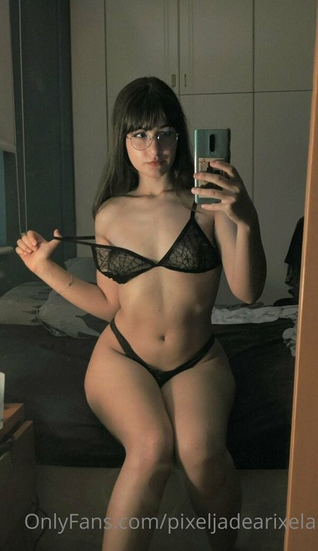 pixeljadearixela star du porno nue collection