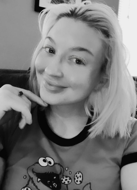 selfie pawg uniquementfans gratuit sympa photo