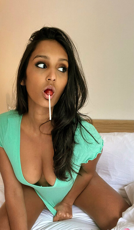 nina lea art étoile archive