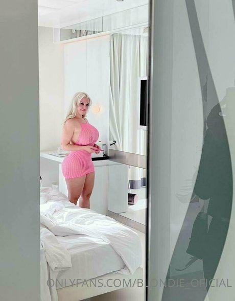 ado asiatique solo onlyfans art chaud photos