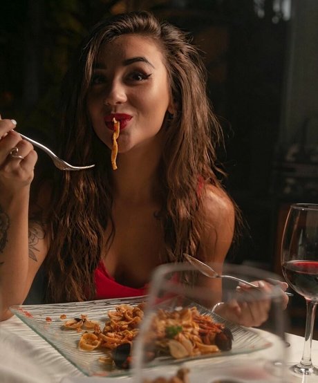 Marina Rebediuk star pornographique collection