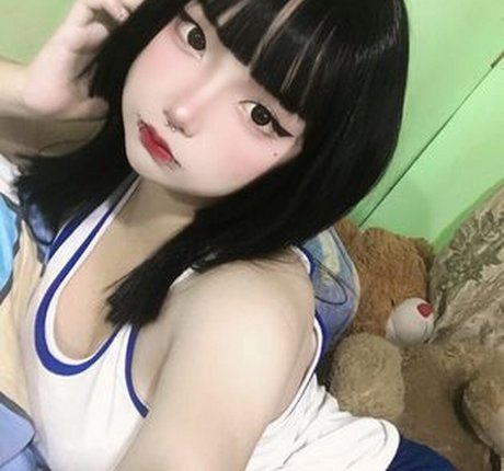 miraaamiku étoile sexy img