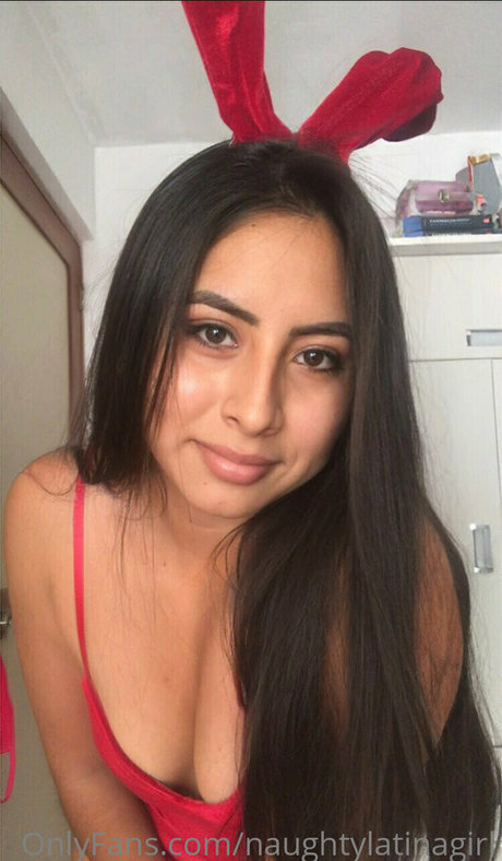 naughtylatinagirl art étoile galeries