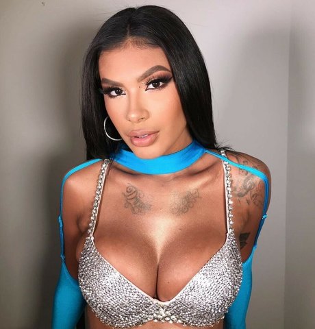 Pocah nus star du porno photo