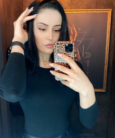 Anastasia Vvedenskaya modèle hd collection