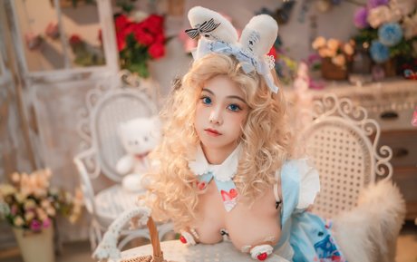 Mizhi mao actrice de nus img