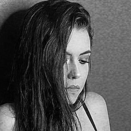 Violet Orlandi modèle joli images