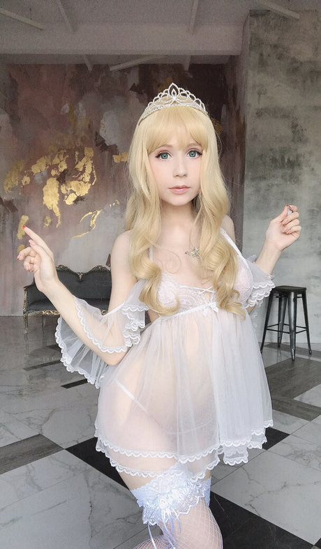 Hackee chan actrice sexy photo