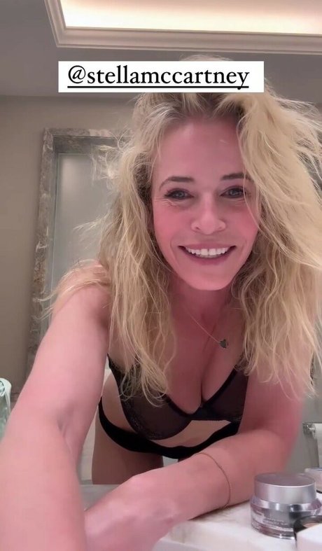 Chelsea Handler star du porno en haute qualité image
