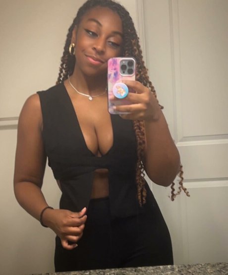 JazzyGuns modèle sympa photo