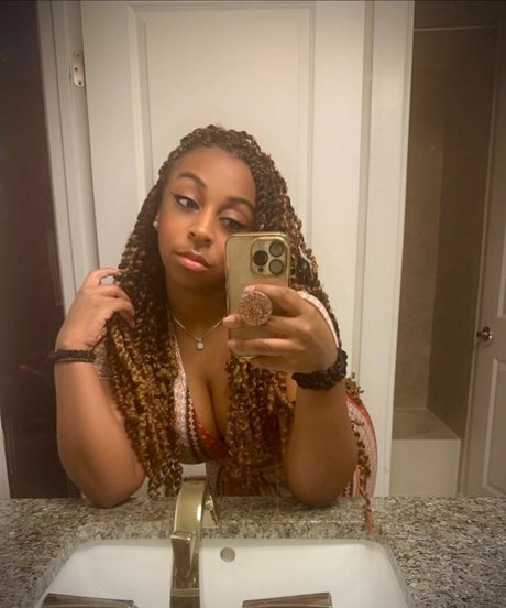 JazzyGuns actrice adulte galeries