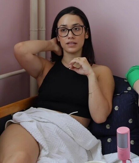 Milena And Lola star du porno belle des photos