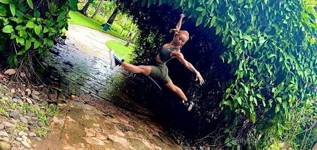 niaaliyah haut étoile des photos