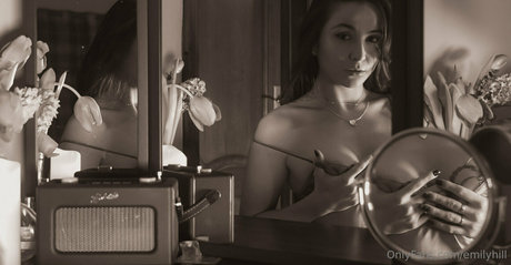 creampie transexuelle uniquementfans sexe artistique galeries