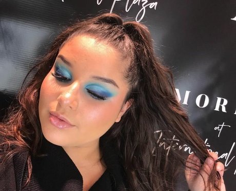 Ilianna star du porno de haute qualité photo