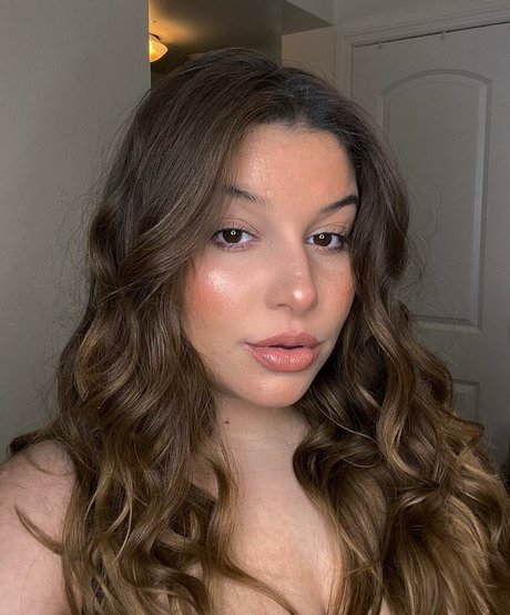 Ilianna actrice sexy archive