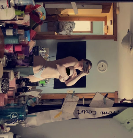 Emily L étoile adulte photos