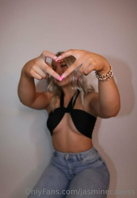 jasminecakess modèle érotique archive