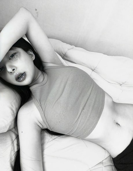 by3ol___ star du porno parfaite images