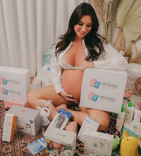 Larissa Erthal art de star du porno archive