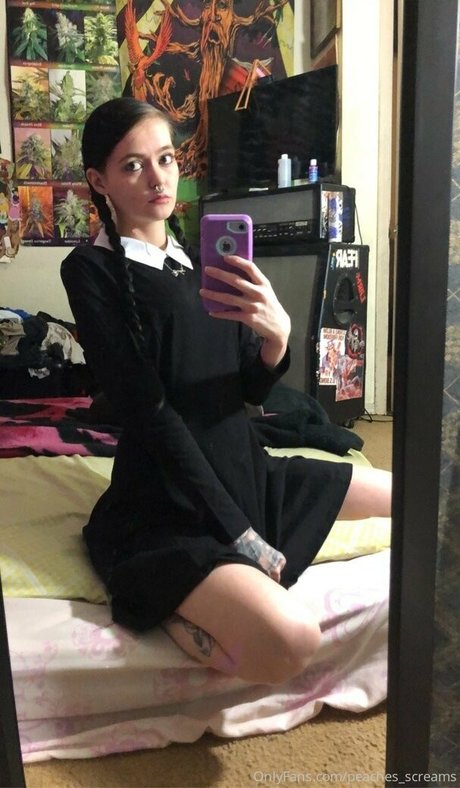 peacheyscreams modèle adulte img