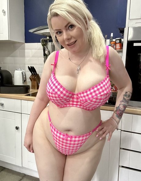 Naughty Danni art star du porno galerie