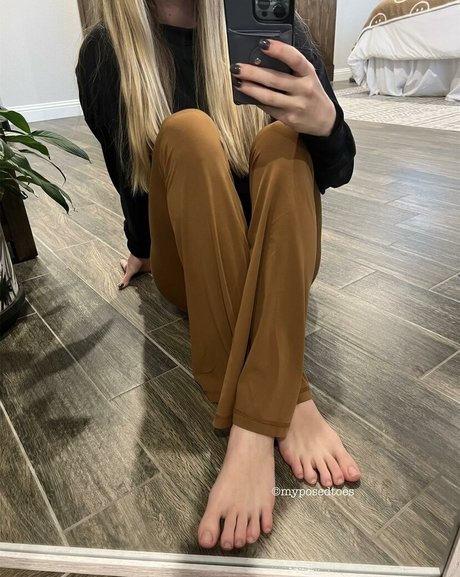 Brooke Jones modèle chaud images