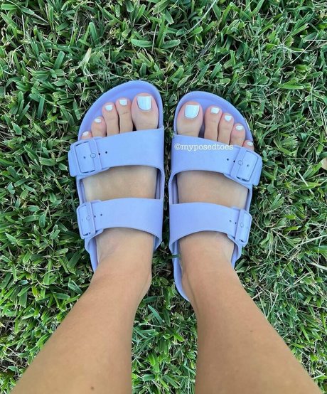 Brooke Jones modèle pornographique des photos