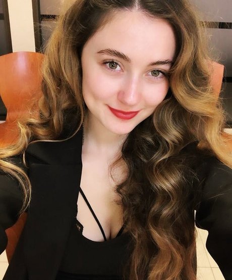 Little BabeVIP actrice libre image