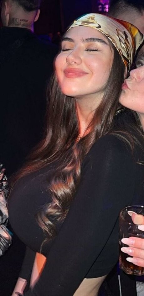 lisa straube actrice chaude img