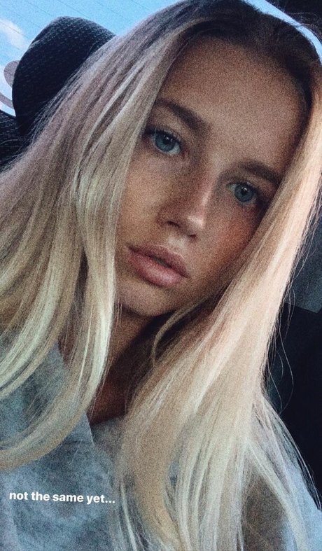 journaliste onlyfans top magnifique image