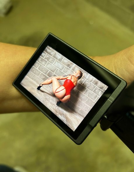 ébène courbée onlyfans porno nu archive