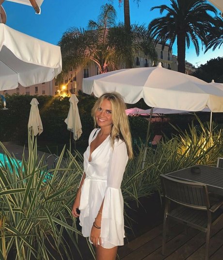 Axelle Maga belle étoile galeries