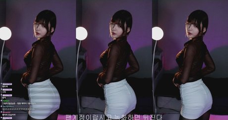 yule__0 03 actrice érotique photo