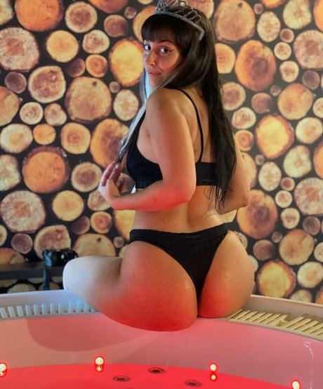 Anaisableal star du porno hd des photos